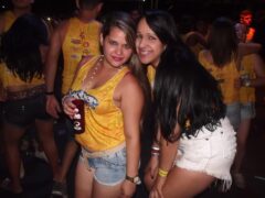 Oktober 10 Anos